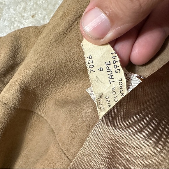 Vintage Women's Size Small Leathers by New England Fur Collar Coat Suede Tan - Picture 7 of 11